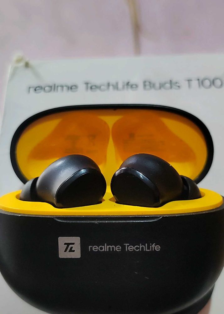 realme TechLife Buds T100 TWS Earphone