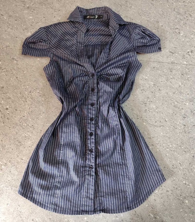 Half Sleeve Fitted Y2k Office Siren Shirt