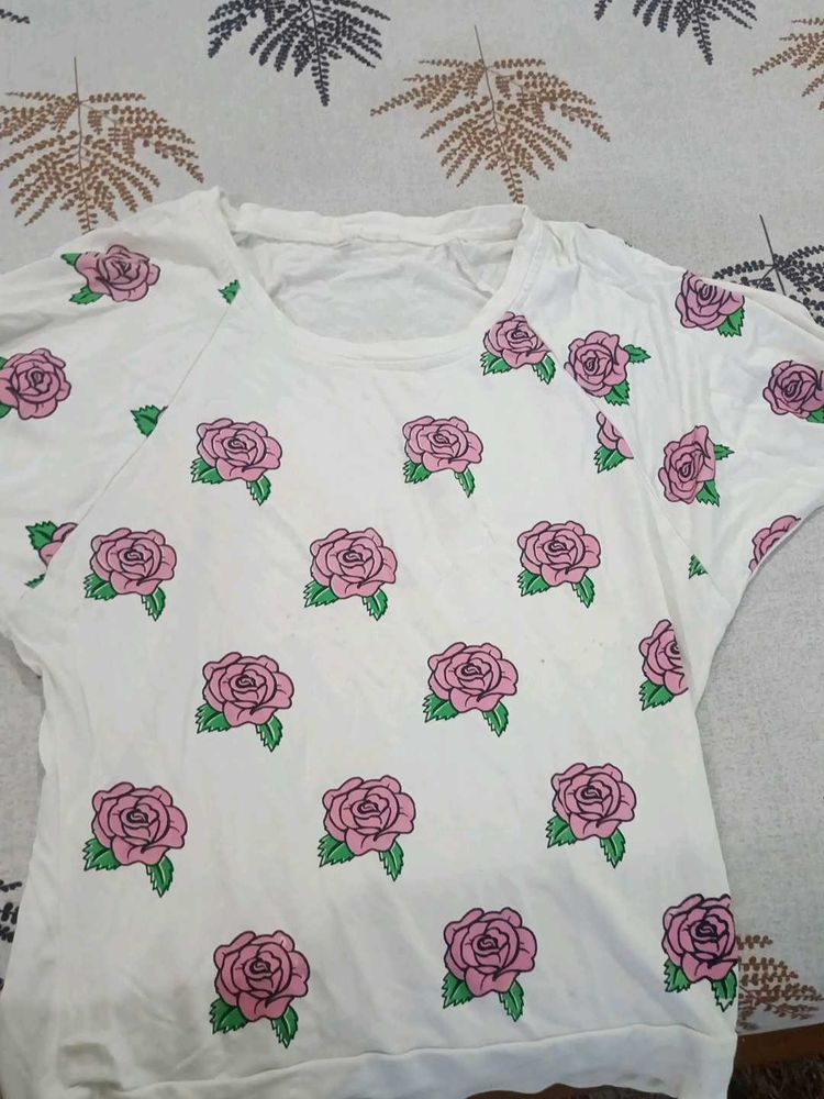 Asthetic Tshirt For Girls / Flower Pattern