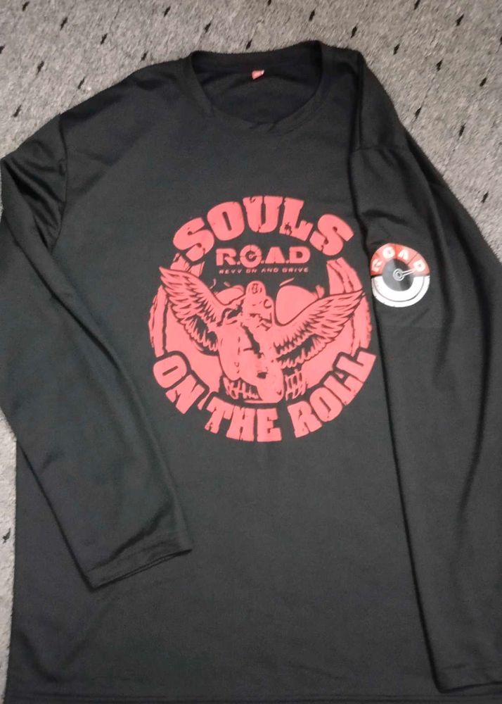 Full Sleeves Tshirt (Slightly Negotiable)