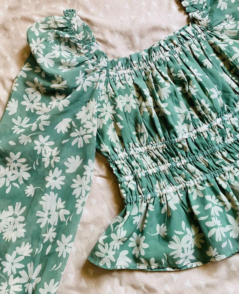Floral Puff Sleeve Top