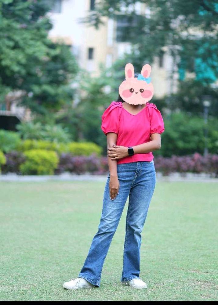 girl&#39;s crop top