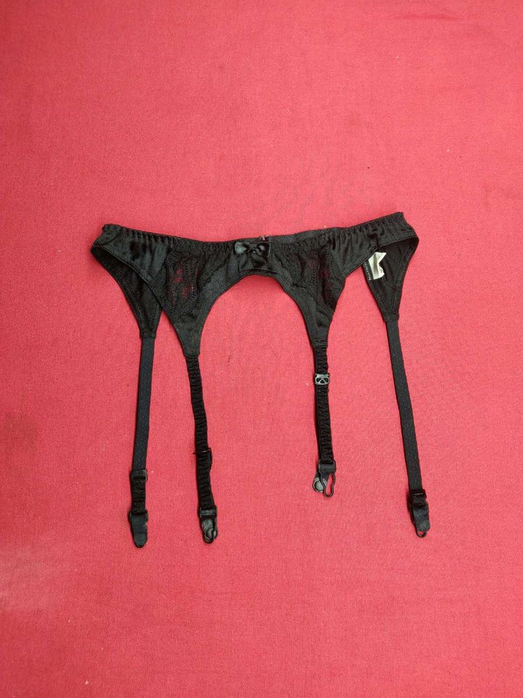 Garter Balt Size 28
