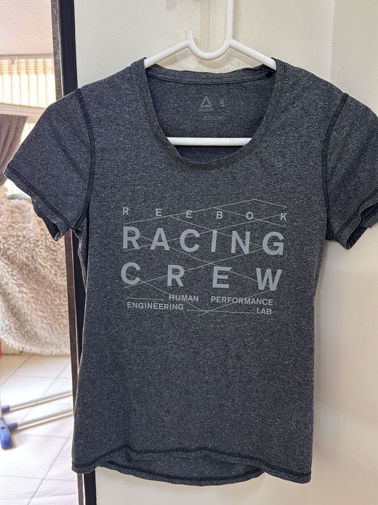 Reebok T shirt