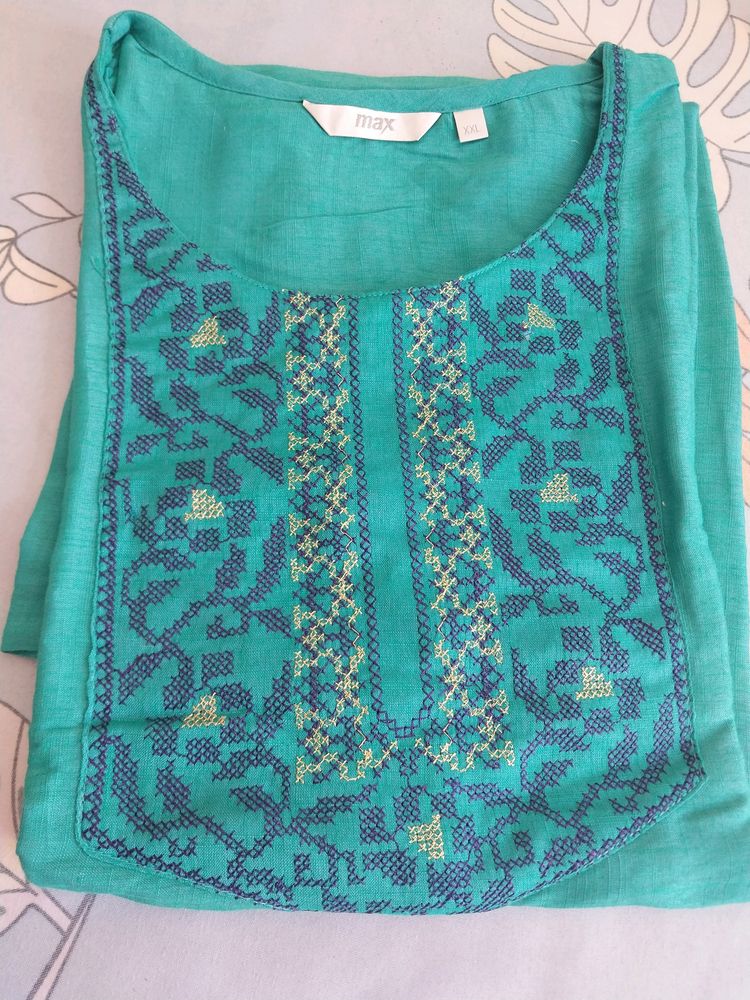Embroidered Kurti From Big bazaar In Morpankhi Color