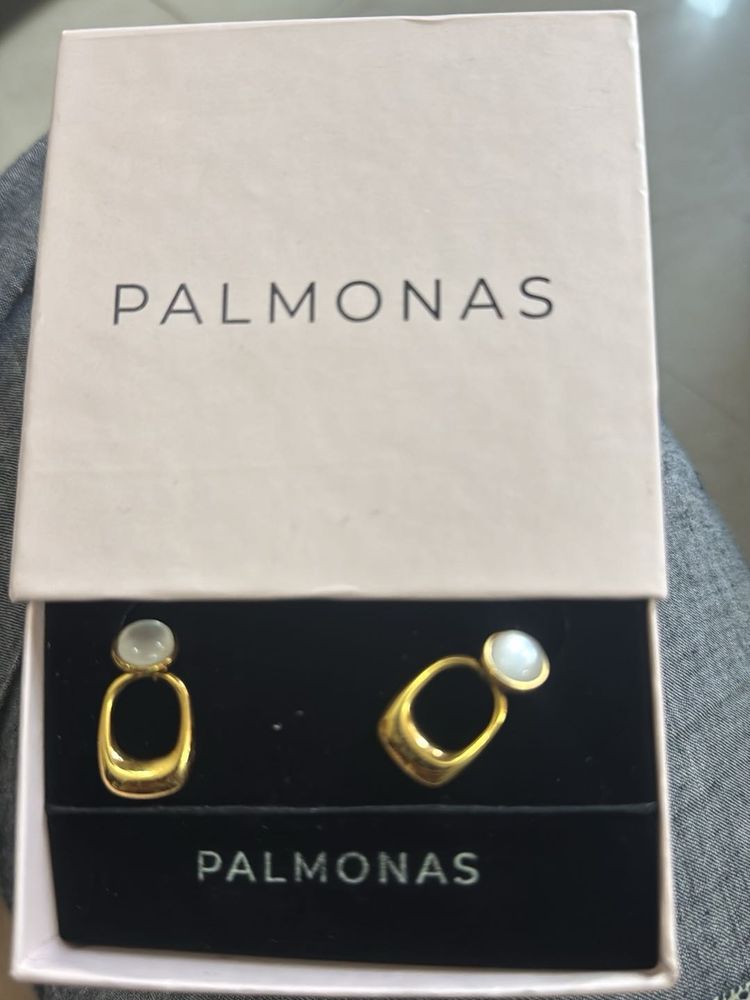 Palmonas Gold Earrings
