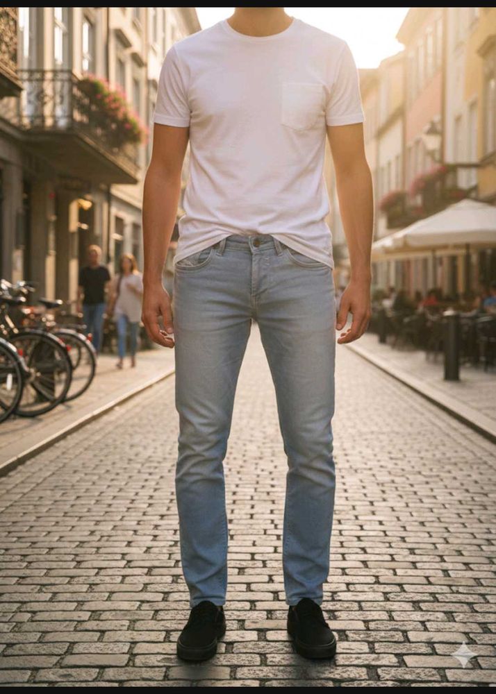 Light Wash Slim Fit Jeans