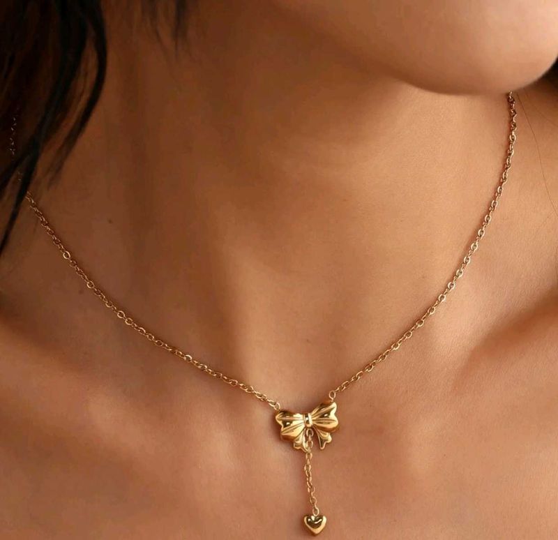 Gold Bow &amp; Heart Necklace