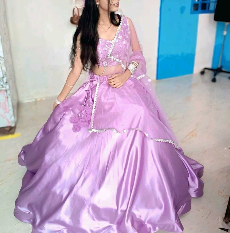 Designer Lehnga, Colours Available 🥰