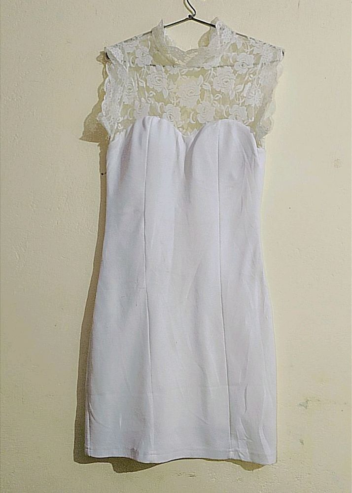 White Elegent One Piece 🎀💗