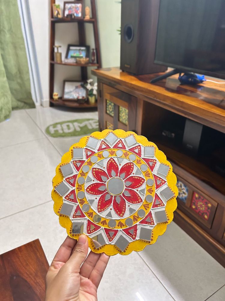 Lipping Art In Good Condition