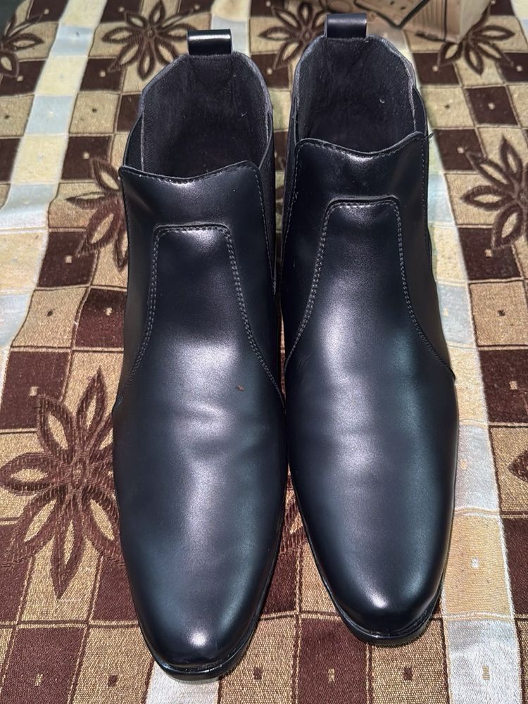 Black Ankle Chelsea Wrinkle Less Brand New Chelse