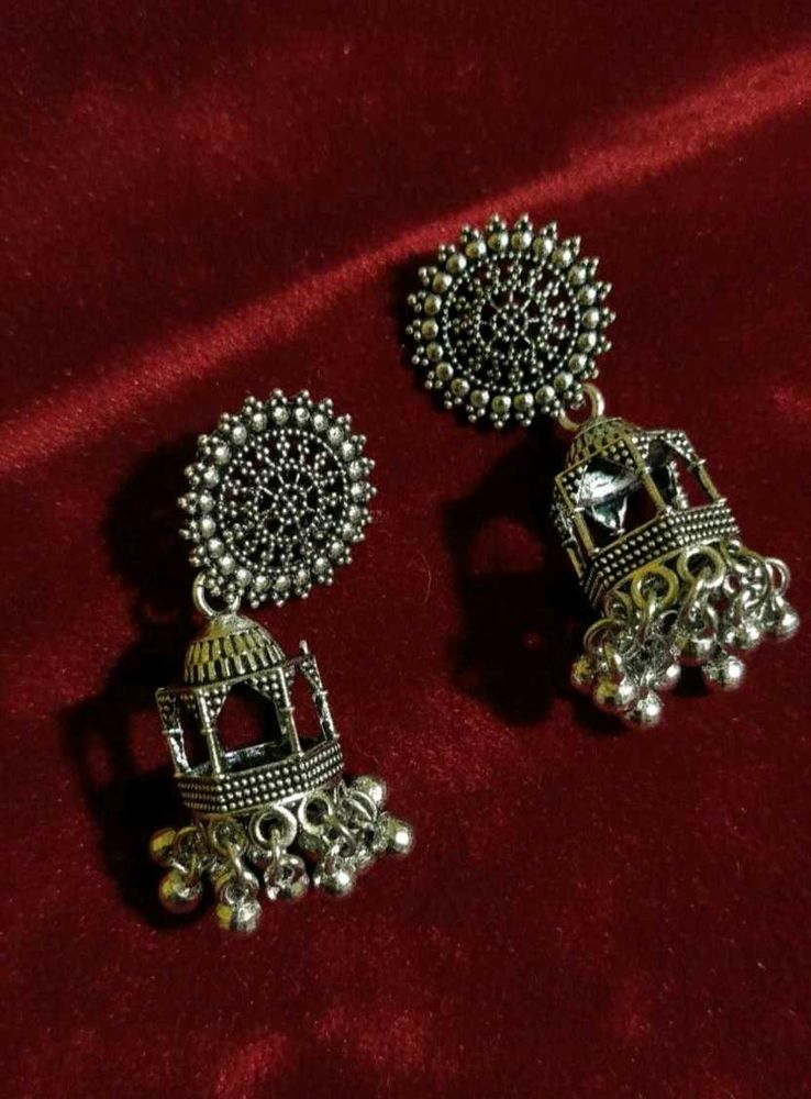 Silver Jhumka Earrings