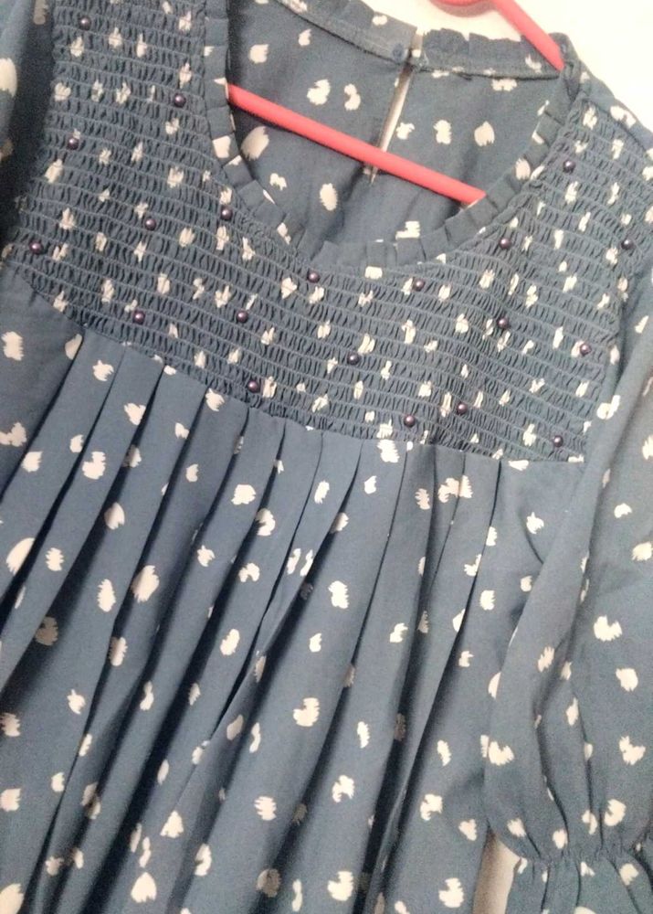 Blue Polka Dot Top🌷