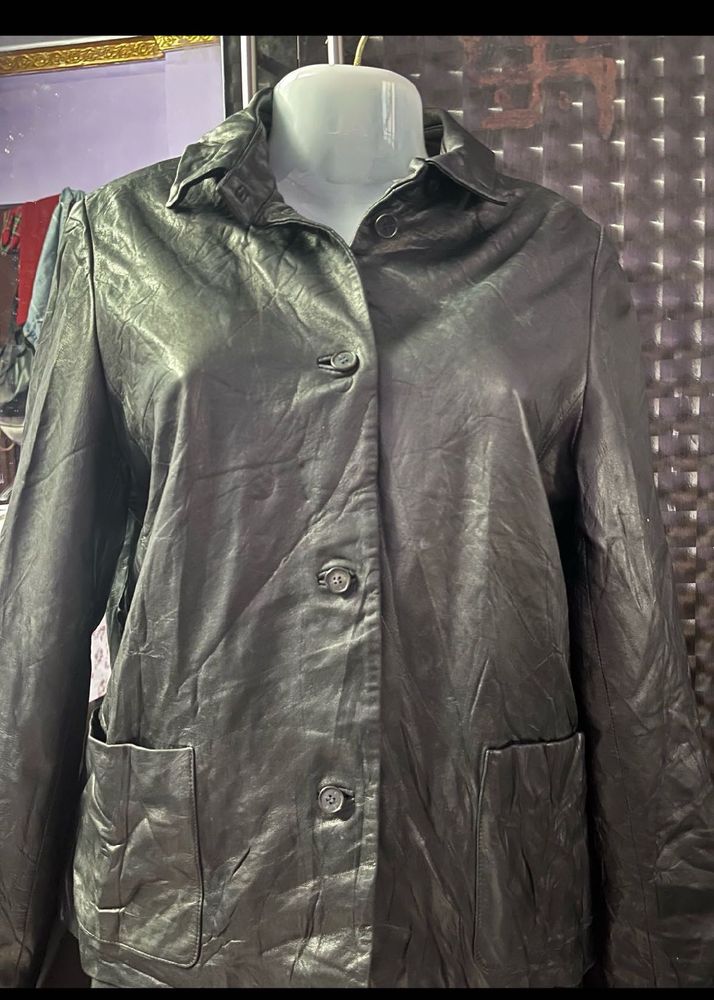 3 Cute Sets Leatherjacket/skirt/stockings