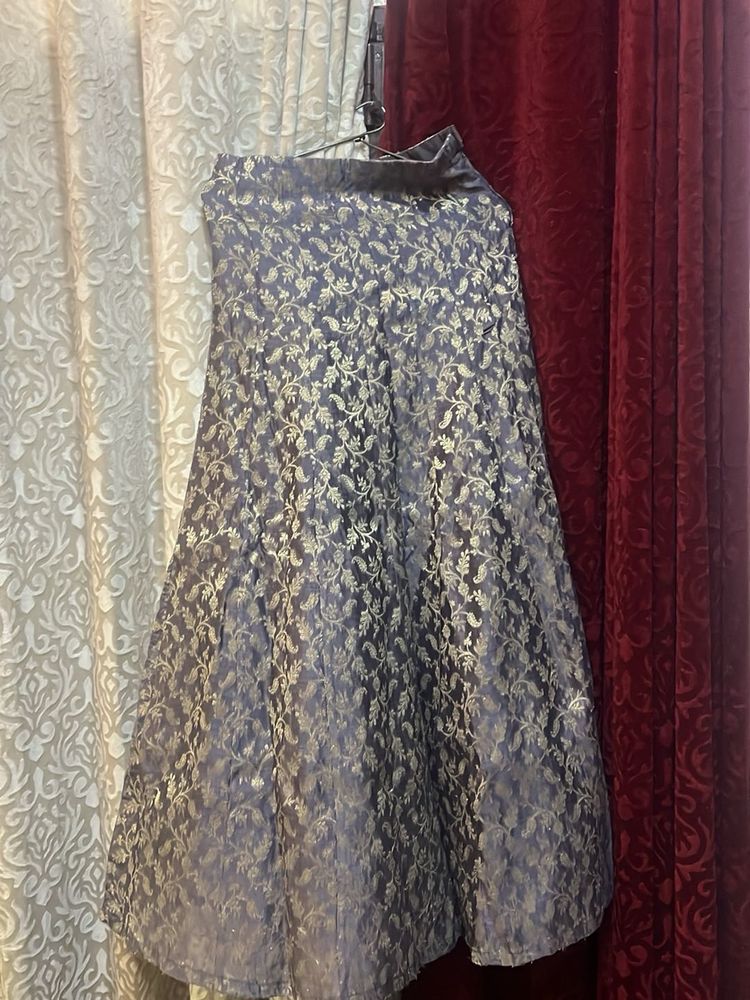 Elegant Embroidered Lehenga Skirt