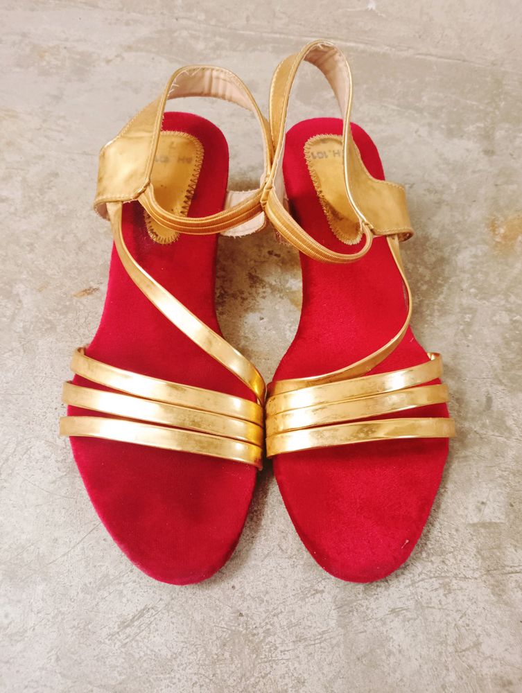 Red Velvety Heel
