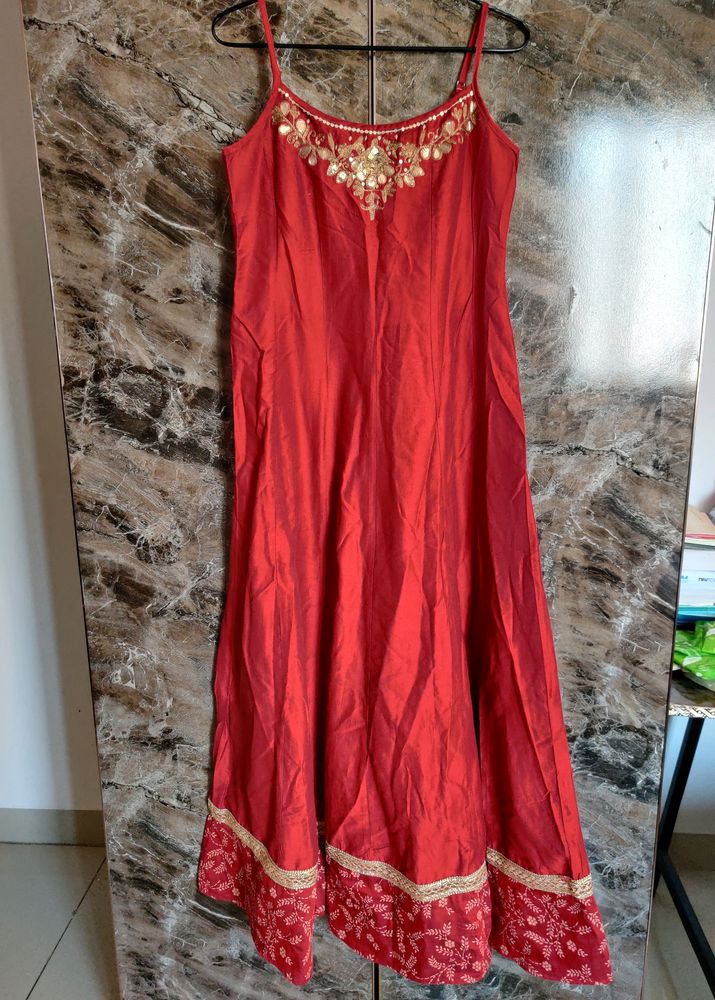 GLOBUS Gown
