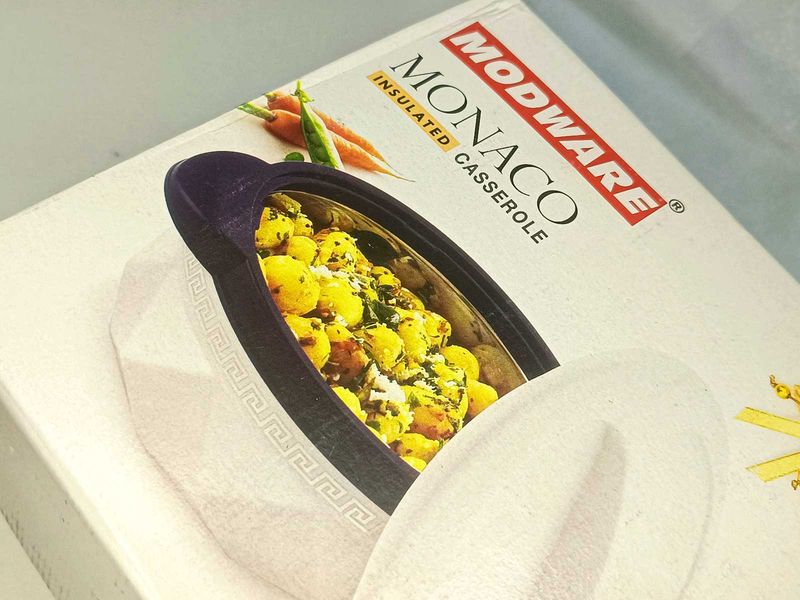 CASSEROLE BRAND NEW