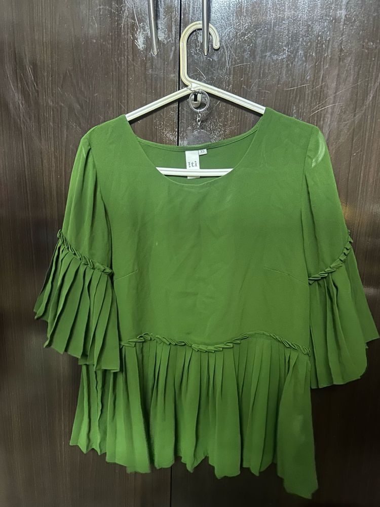 Green Ruffle Sleeve Top