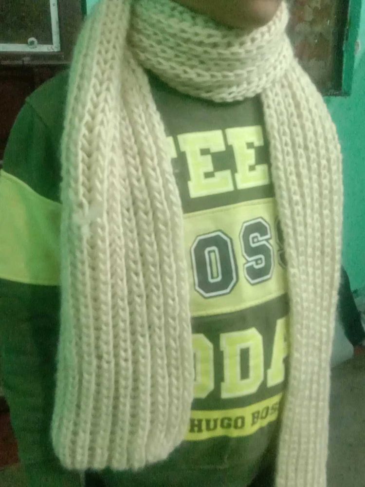 Knitted Cream Scarf