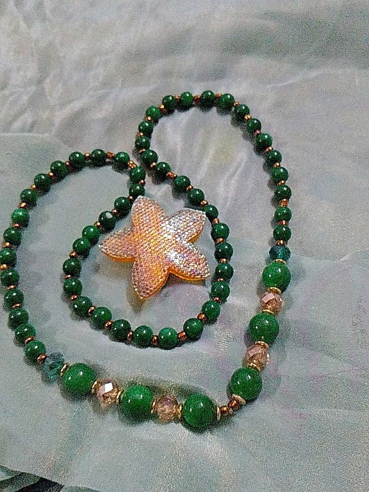 Elegant Green And Golden Glass Pulse Mala