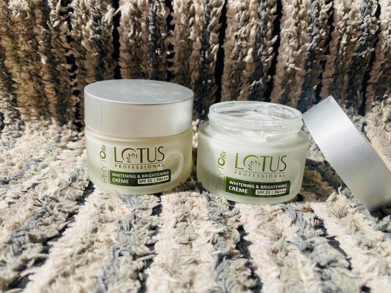 Lotus Professional Whiteing Nd Brightening Creme