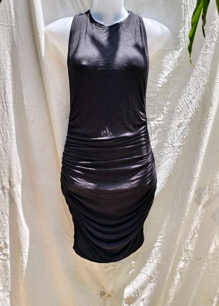 DAMN GORGEOUS RUCHED BODYCON