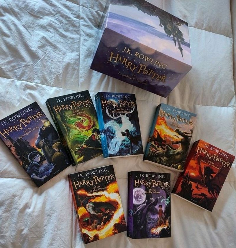 Harry Potter bookset by J. K. Rowling (7 books)