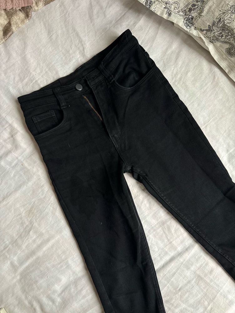 Black Skinfit Jeans