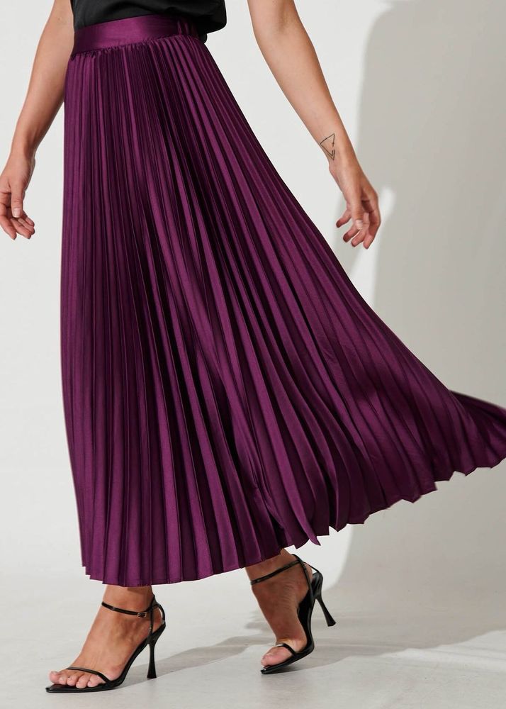 Pleated Midi Skirt - Elegant Flow