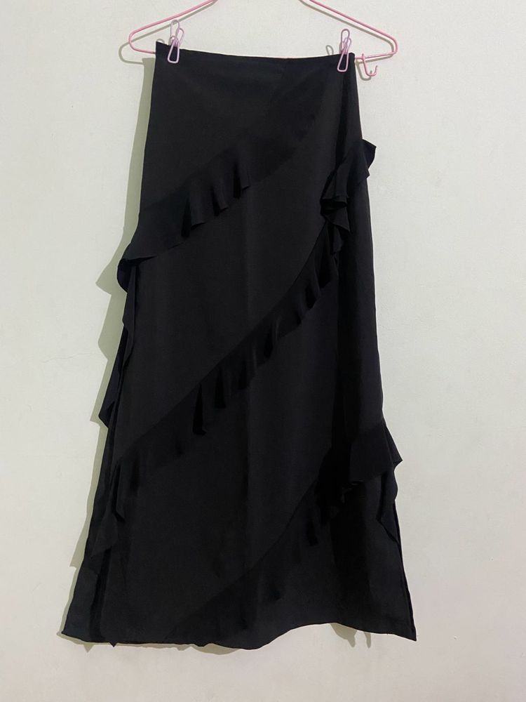 Black Skirt With Ruffles