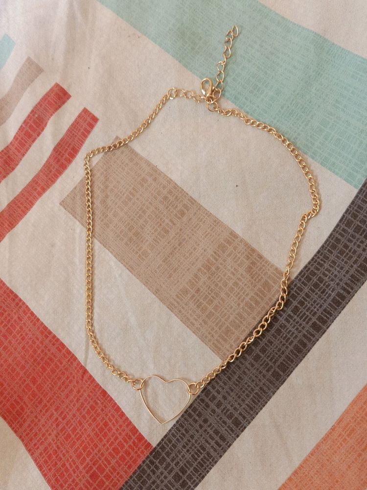 New Hollow Heart Metallic Gold Choker Piece