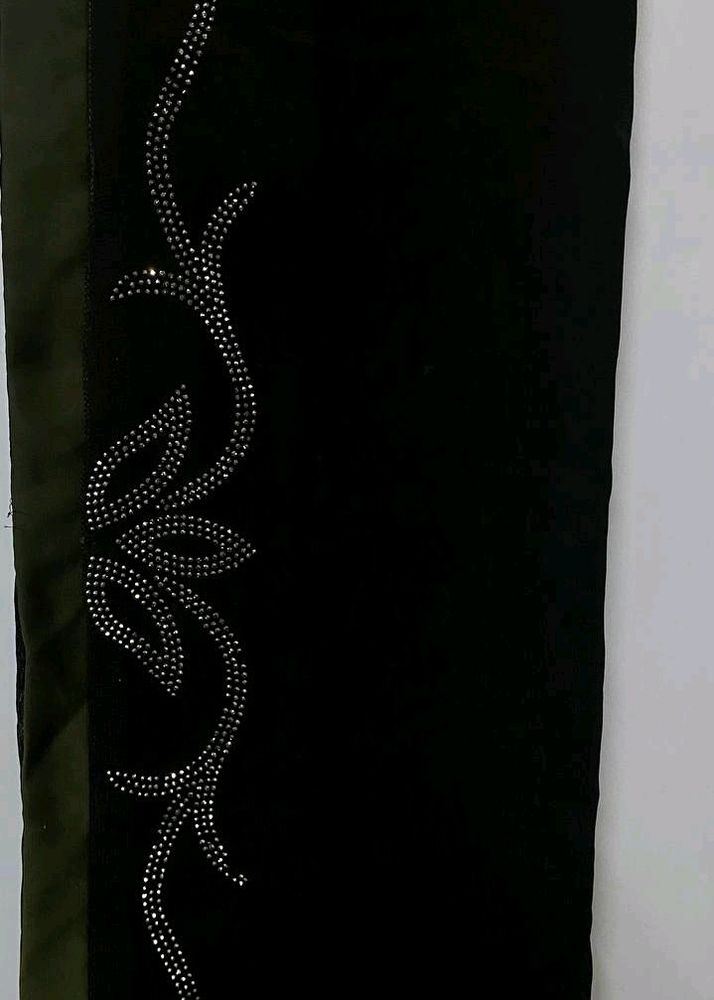 Hijab With a Nose Piece