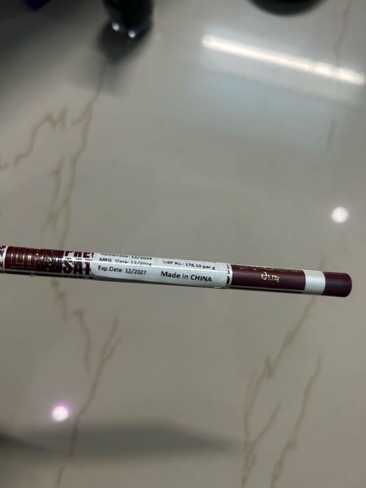 Character Lipliner &amp; Staze Trio Lipstick