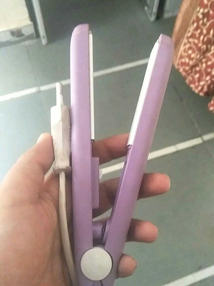 Cute Hair Straightener ☺️💕