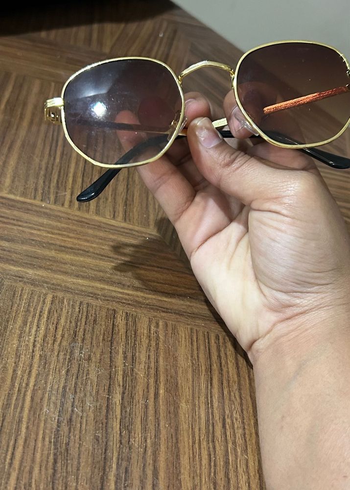 Gold Frame Oval Sunglasses