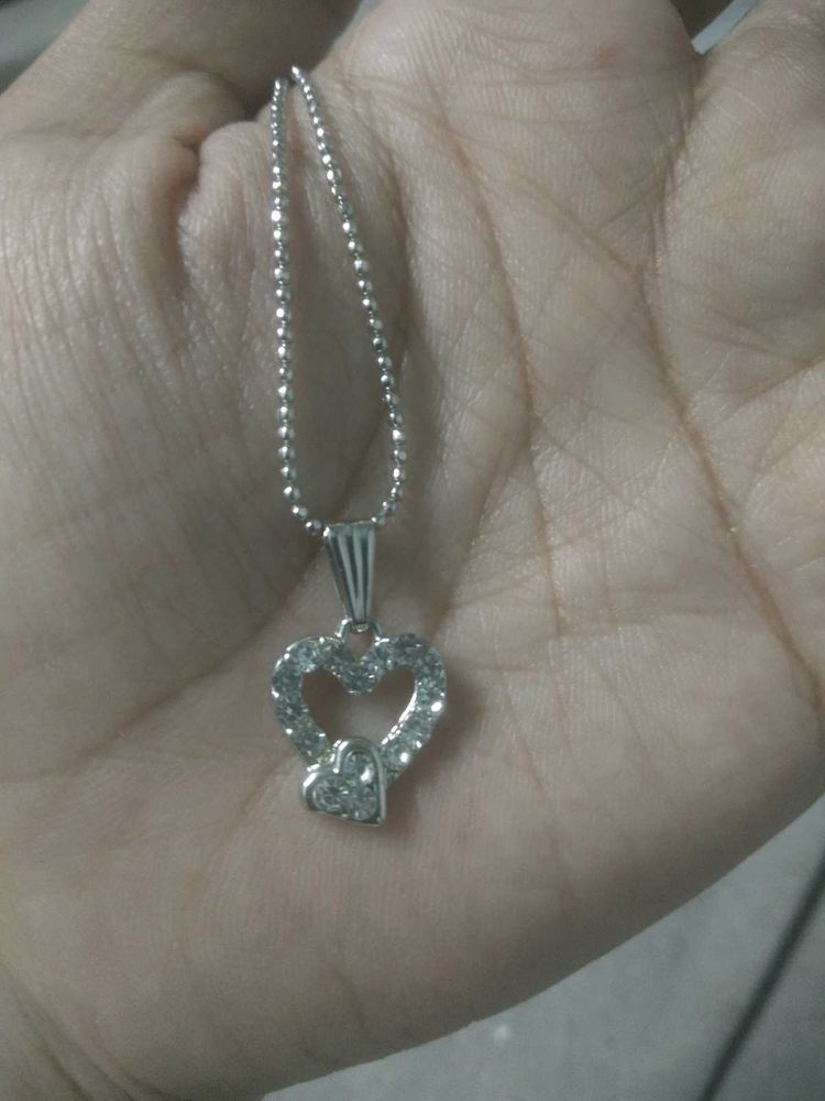 Cute Little Heart Shape Pendant With a Preety Chen