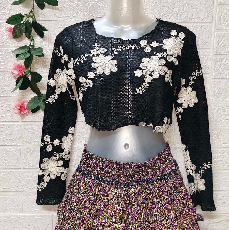 Extra Small🎁Buy 2 Get 1 Free 🎁Crochet Crop Top