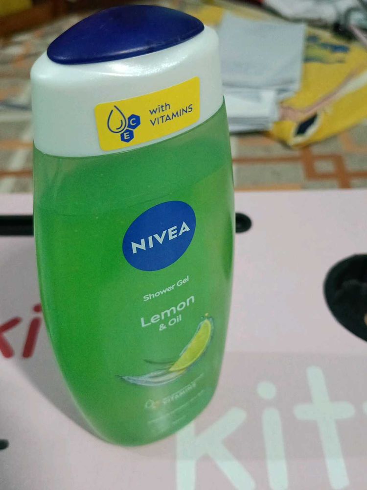 Nivea Shower Gel Lemon And Oil