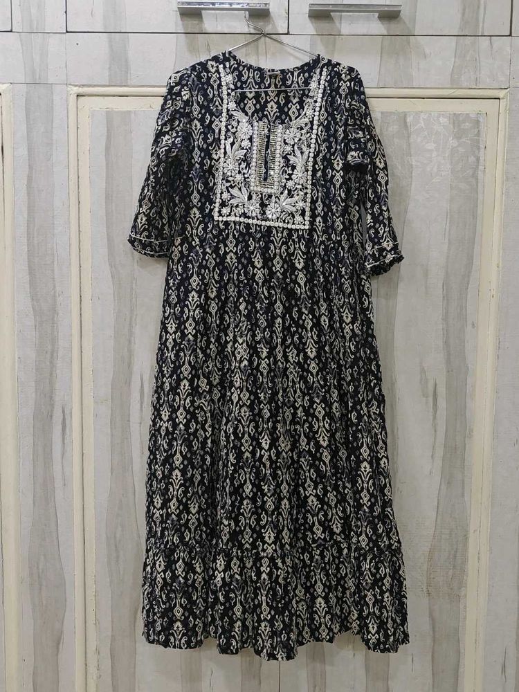 Elegant Embroidered Black Jaipuri Dress