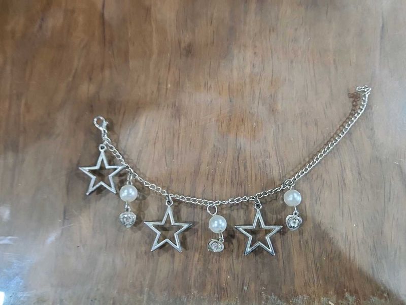 ✨️Star Charm Bracelet with a free Gift.✨️