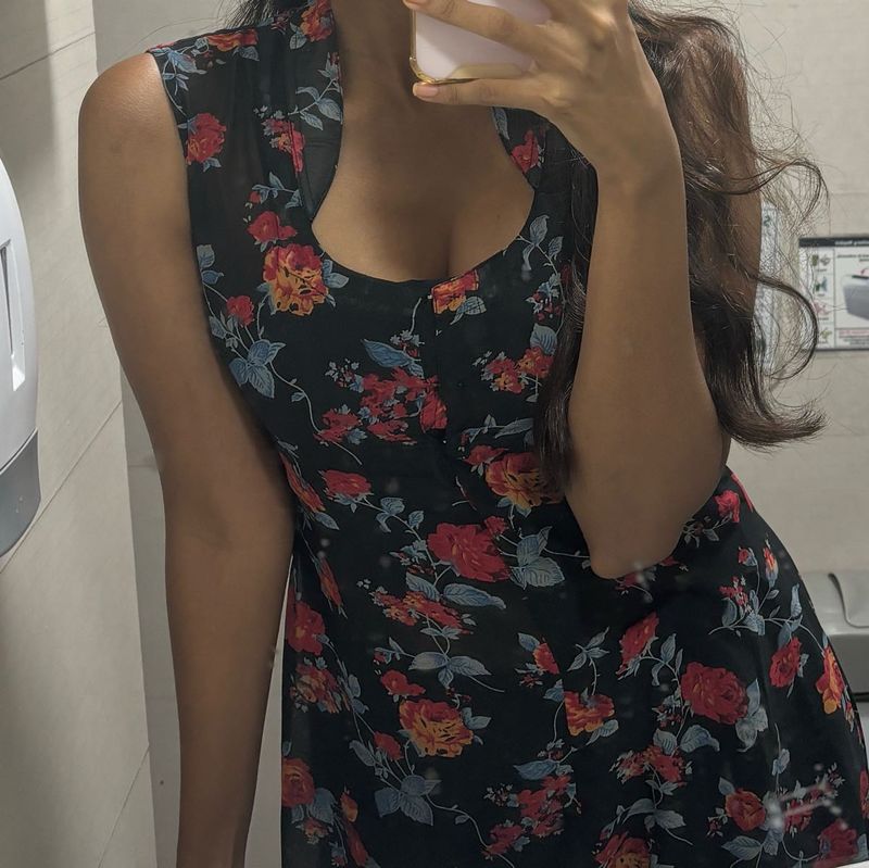 Design Neck Laced Border Kurti