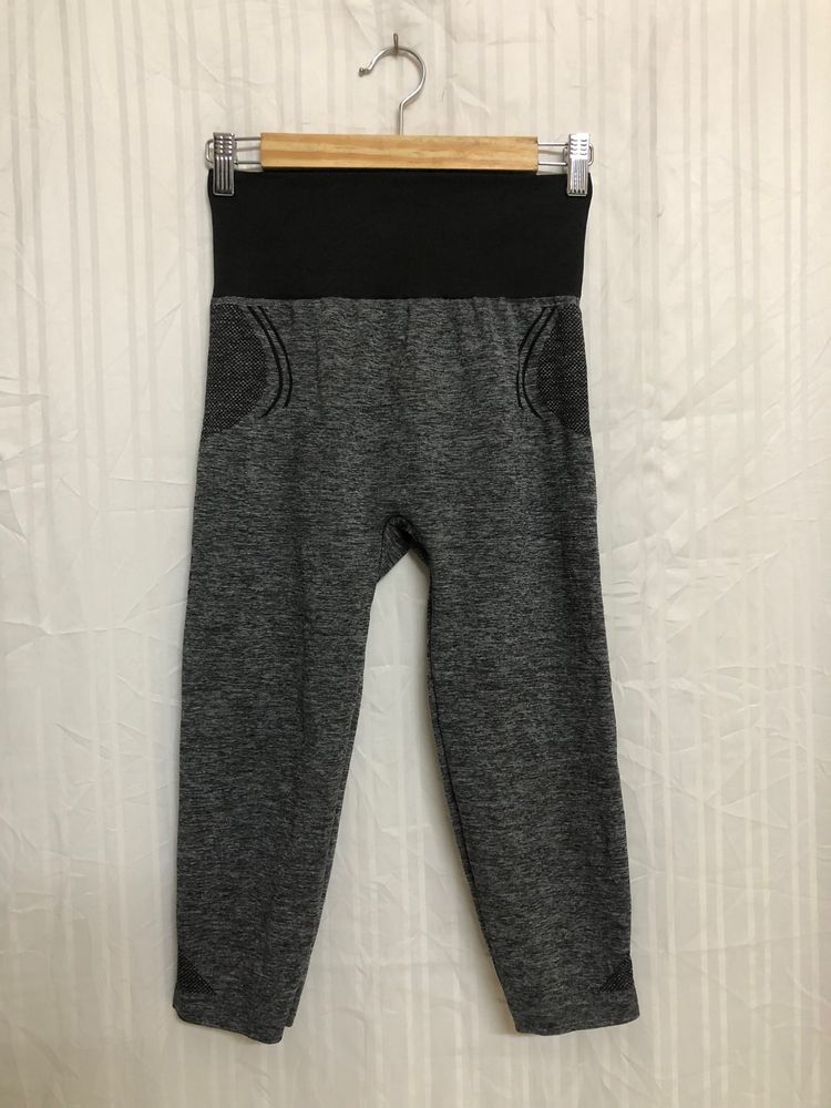 New Mix Grey Capri Leggings