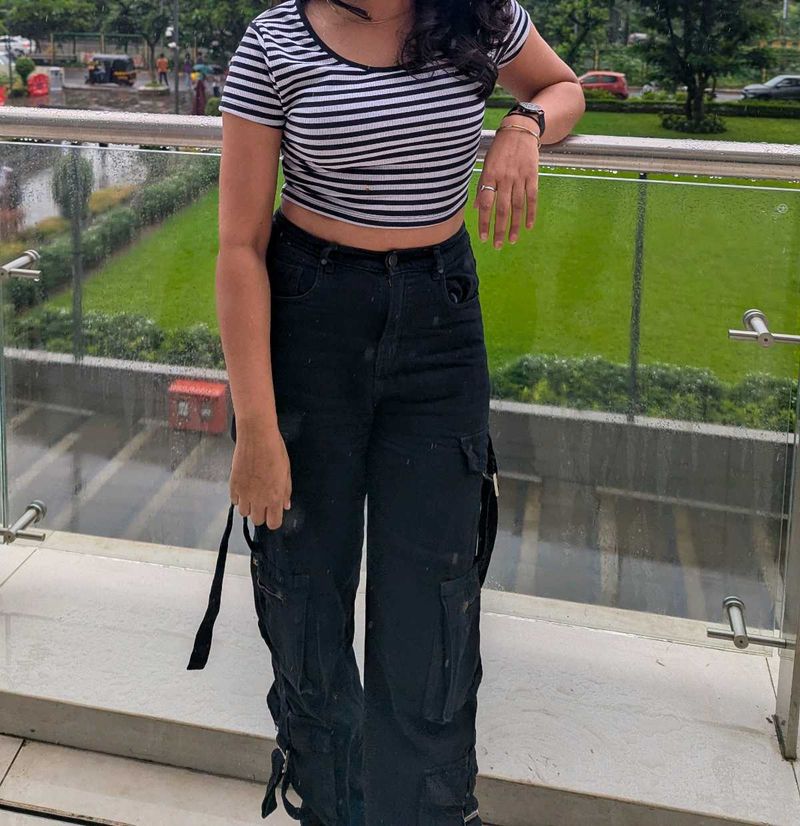 Black and white crop top