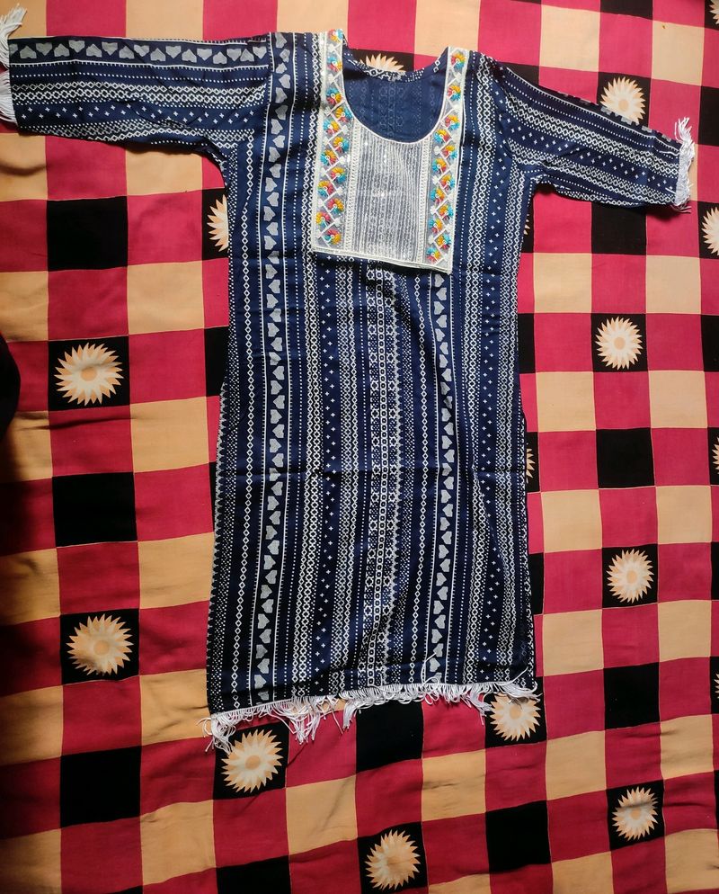Women Printed Straight Rayon Kurta