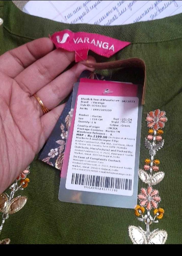 Varanga Green Embroidered Kurta