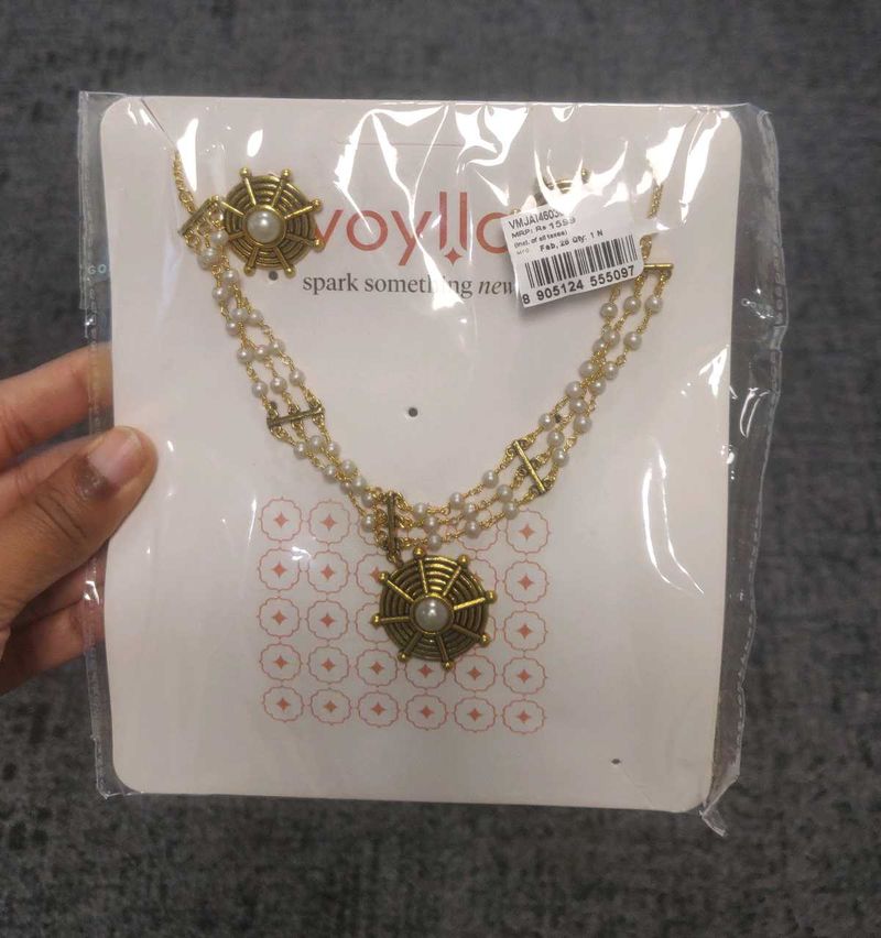 Voylla Choker Set