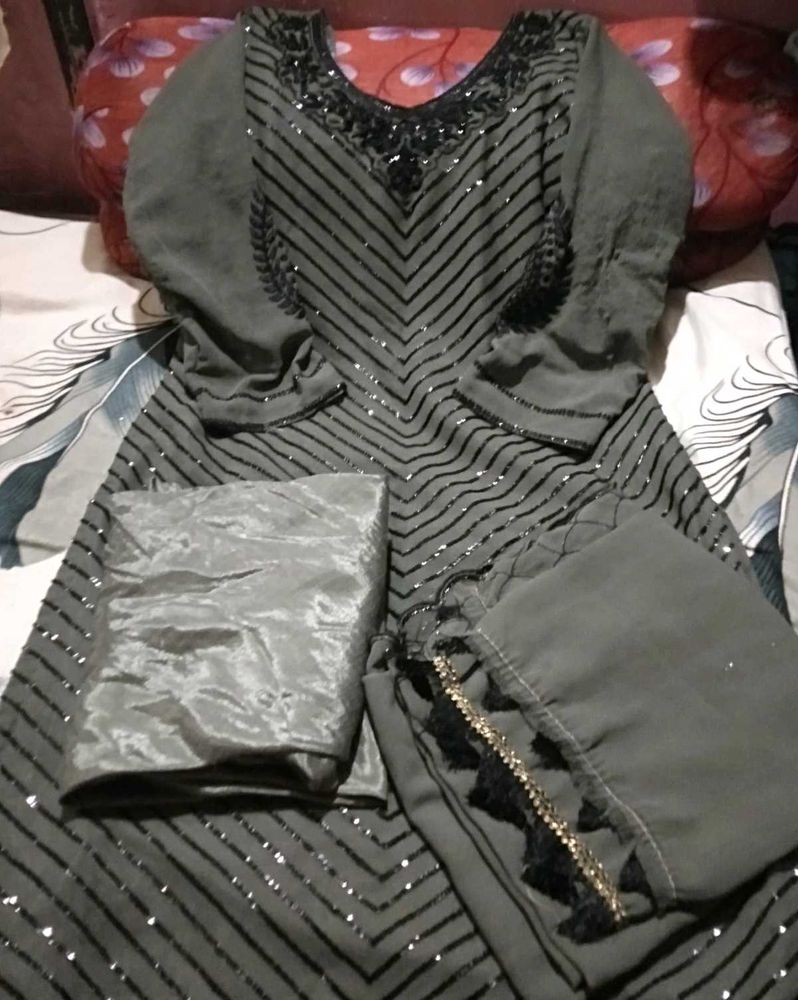 Elegant Grey Salwar Kameez