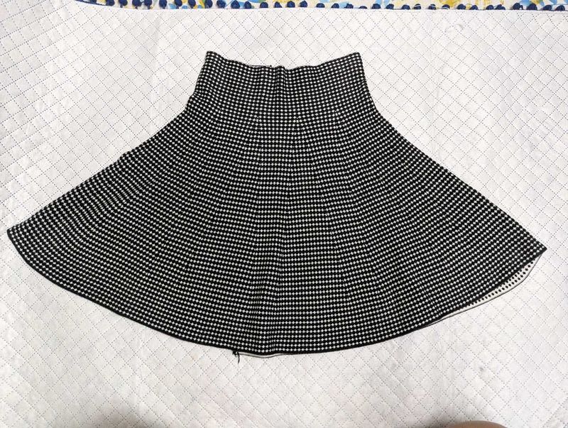 Mini Skirt Black &amp; White For Women❤️❤️❤️